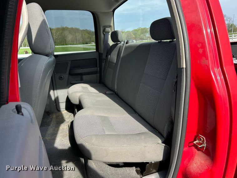image for item EK2942 2006 Dodge Ram 3500 Quad Cab pickup truck