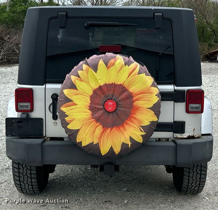 image for item EK2944 2007 Jeep Wrangler Sahara SUV