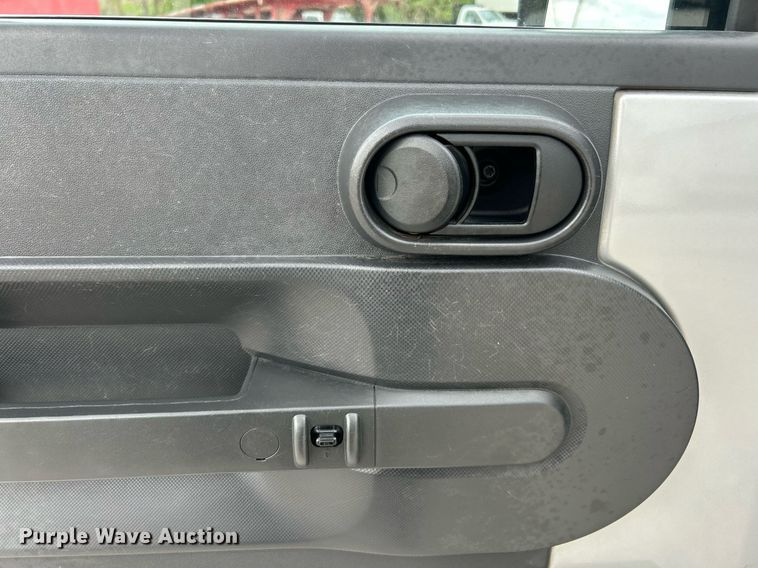 image for item EK2944 2007 Jeep Wrangler Sahara SUV