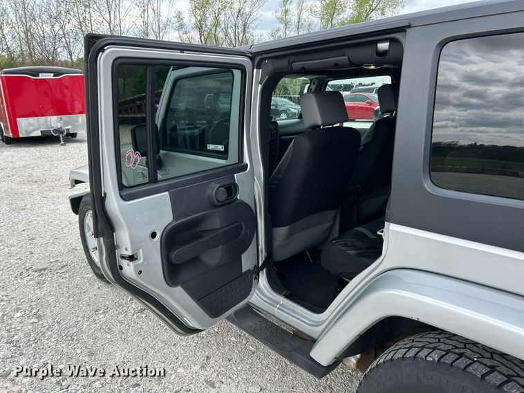 image for item EK2944 2007 Jeep Wrangler Sahara SUV