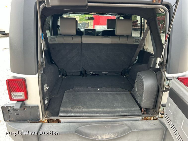 image for item EK2944 2007 Jeep Wrangler Sahara SUV