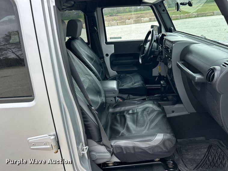 image for item EK2944 2007 Jeep Wrangler Sahara SUV