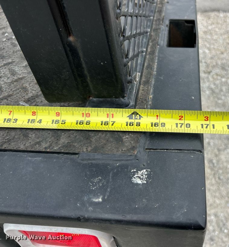 image for item EK2945 2013 Ford F450 Super Duty XL flatbed truck