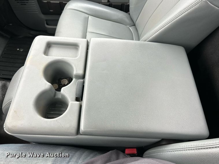 image for item EK2945 2013 Ford F450 Super Duty XL flatbed truck