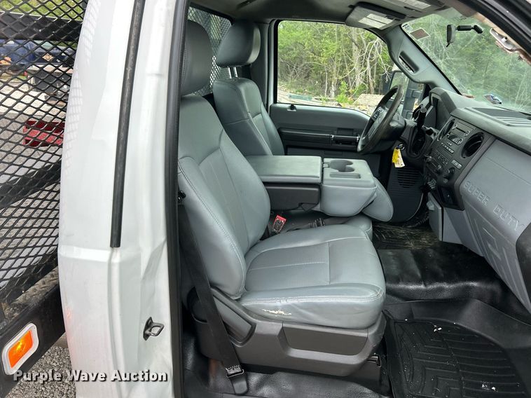 image for item EK2945 2013 Ford F450 Super Duty XL flatbed truck