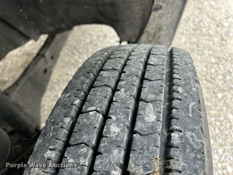 image for item EK2945 2013 Ford F450 Super Duty XL flatbed truck