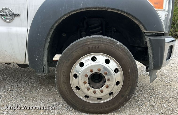 image for item EK2945 2013 Ford F450 Super Duty XL flatbed truck