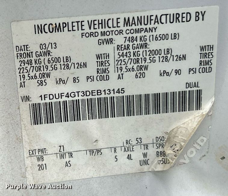 image for item EK2945 2013 Ford F450 Super Duty XL flatbed truck