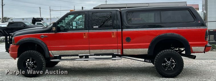 image for item EK2946 2004 Ford F350 Super Duty Harley Davidson Crew Cab pickup truck