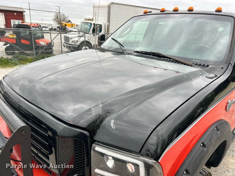 image for item EK2946 2004 Ford F350 Super Duty Harley Davidson Crew Cab pickup truck