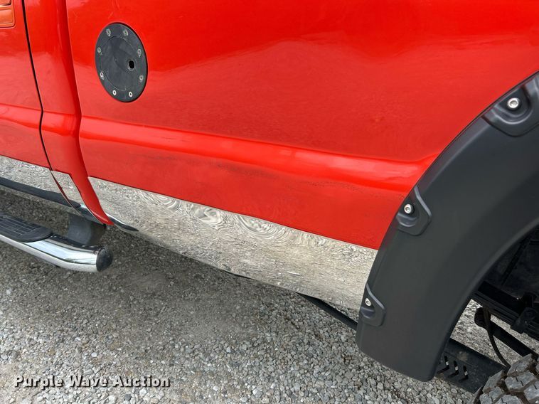 image for item EK2946 2004 Ford F350 Super Duty Harley Davidson Crew Cab pickup truck