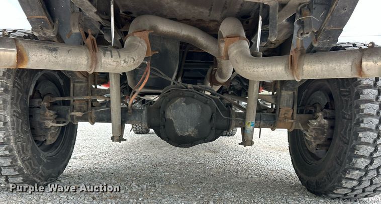 image for item EK2946 2004 Ford F350 Super Duty Harley Davidson Crew Cab pickup truck