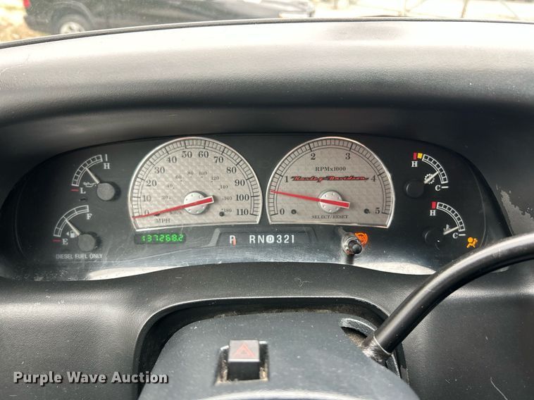 image for item EK2946 2004 Ford F350 Super Duty Harley Davidson Crew Cab pickup truck