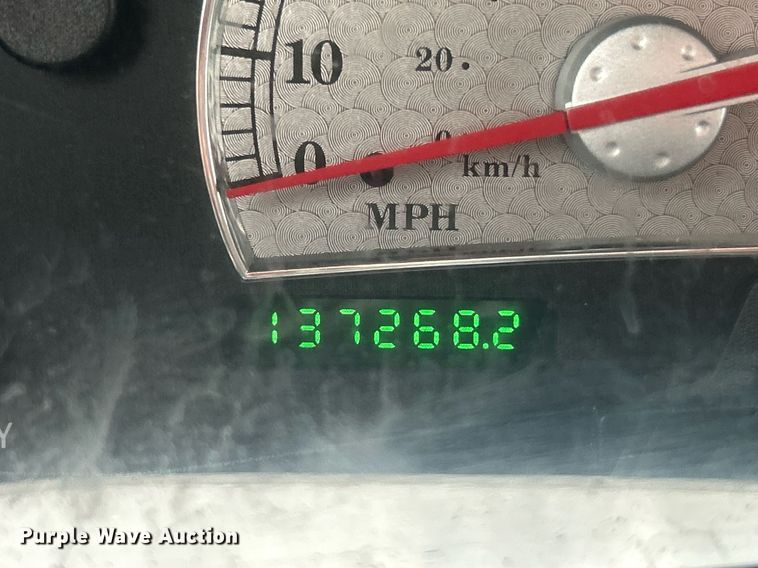 image for item EK2946 2004 Ford F350 Super Duty Harley Davidson Crew Cab pickup truck