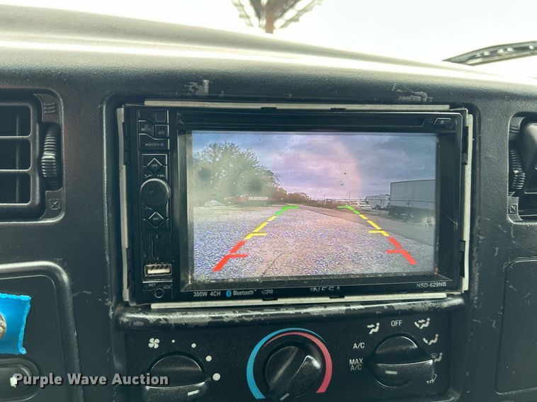 image for item EK2946 2004 Ford F350 Super Duty Harley Davidson Crew Cab pickup truck