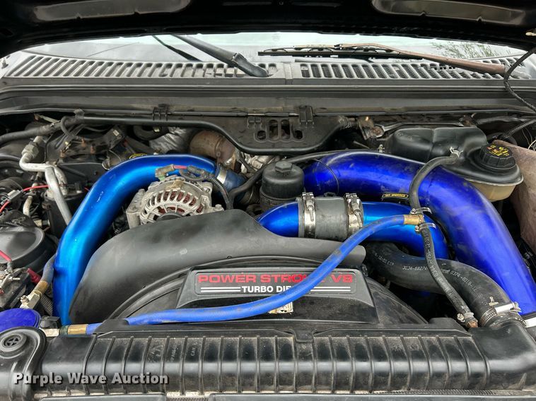 image for item EK2946 2004 Ford F350 Super Duty Harley Davidson Crew Cab pickup truck