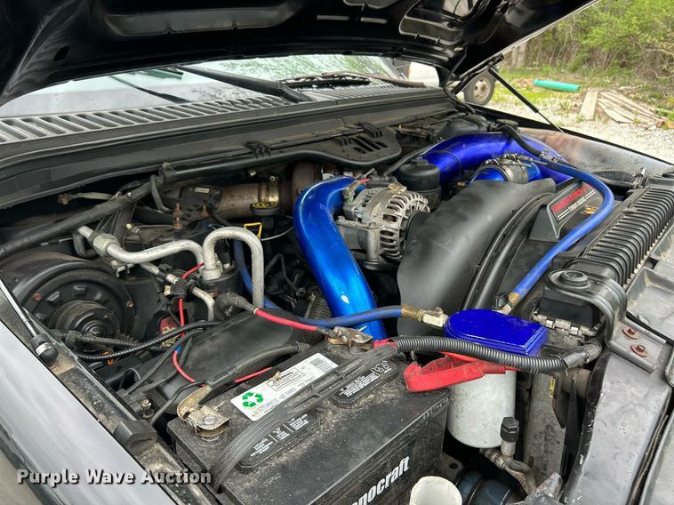 image for item EK2946 2004 Ford F350 Super Duty Harley Davidson Crew Cab pickup truck