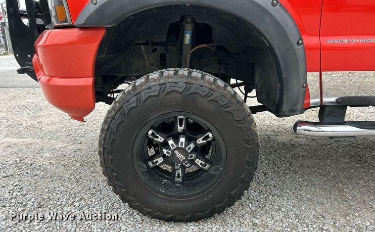 image for item EK2946 2004 Ford F350 Super Duty Harley Davidson Crew Cab pickup truck