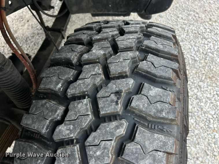 image for item EK2946 2004 Ford F350 Super Duty Harley Davidson Crew Cab pickup truck