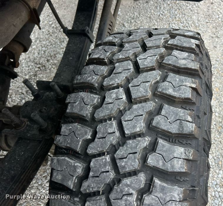 image for item EK2946 2004 Ford F350 Super Duty Harley Davidson Crew Cab pickup truck