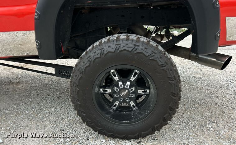 image for item EK2946 2004 Ford F350 Super Duty Harley Davidson Crew Cab pickup truck