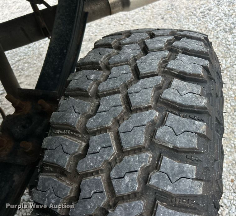 image for item EK2946 2004 Ford F350 Super Duty Harley Davidson Crew Cab pickup truck