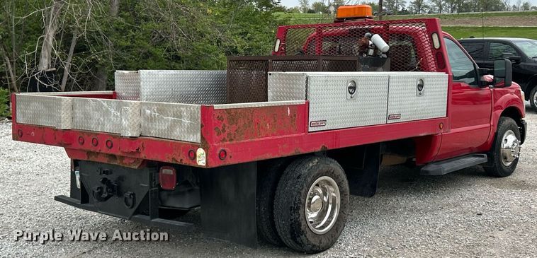 image for item EK2947 2013 Ford F350 Super Duty XL flatbed pickup truck