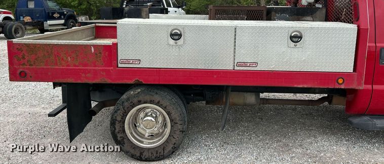 image for item EK2947 2013 Ford F350 Super Duty XL flatbed pickup truck