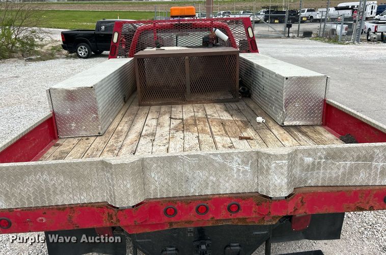 image for item EK2947 2013 Ford F350 Super Duty XL flatbed pickup truck