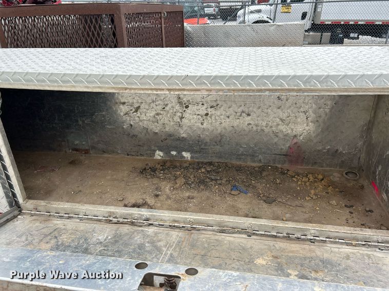 image for item EK2947 2013 Ford F350 Super Duty XL flatbed pickup truck