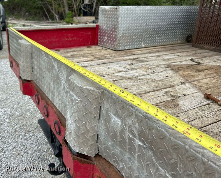 image for item EK2947 2013 Ford F350 Super Duty XL flatbed pickup truck