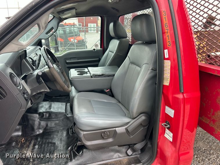 image for item EK2947 2013 Ford F350 Super Duty XL flatbed pickup truck