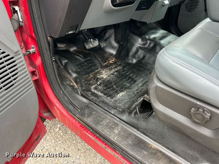 image for item EK2947 2013 Ford F350 Super Duty XL flatbed pickup truck