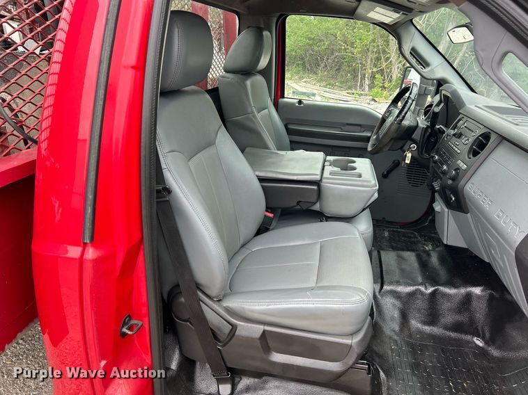 image for item EK2947 2013 Ford F350 Super Duty XL flatbed pickup truck