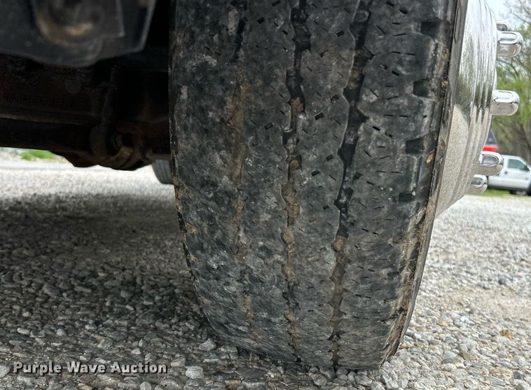 image for item EK2947 2013 Ford F350 Super Duty XL flatbed pickup truck