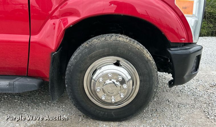 image for item EK2947 2013 Ford F350 Super Duty XL flatbed pickup truck