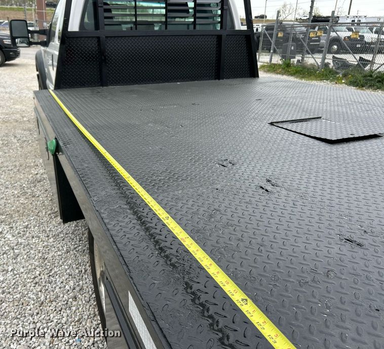 image for item EK2948 2015 Ford F550 Super Duty SuperCab flatbed truck