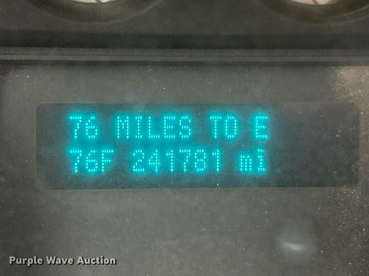 image for item EK2948 2015 Ford F550 Super Duty SuperCab flatbed truck