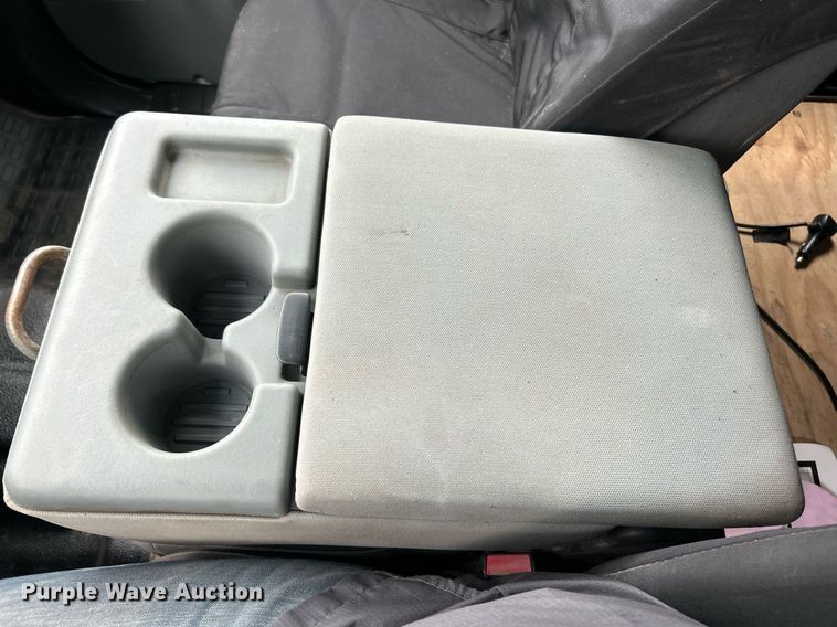 image for item EK2948 2015 Ford F550 Super Duty SuperCab flatbed truck