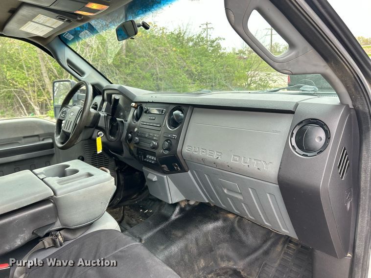 image for item EK2948 2015 Ford F550 Super Duty SuperCab flatbed truck