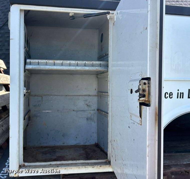 image for item EK2953 Reading utility bed