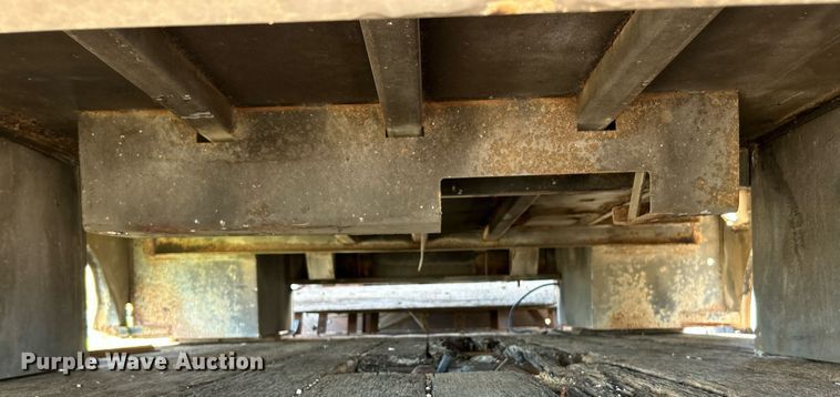 image for item EK2953 Reading utility bed