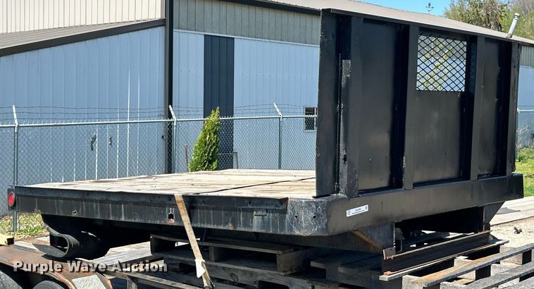 image for item EK2955 Flatbed pickup truck bed