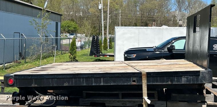 image for item EK2955 Flatbed pickup truck bed