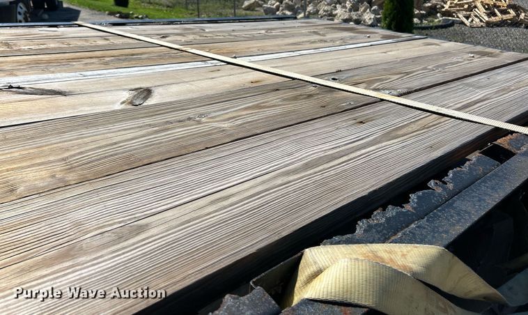 image for item EK2955 Flatbed pickup truck bed