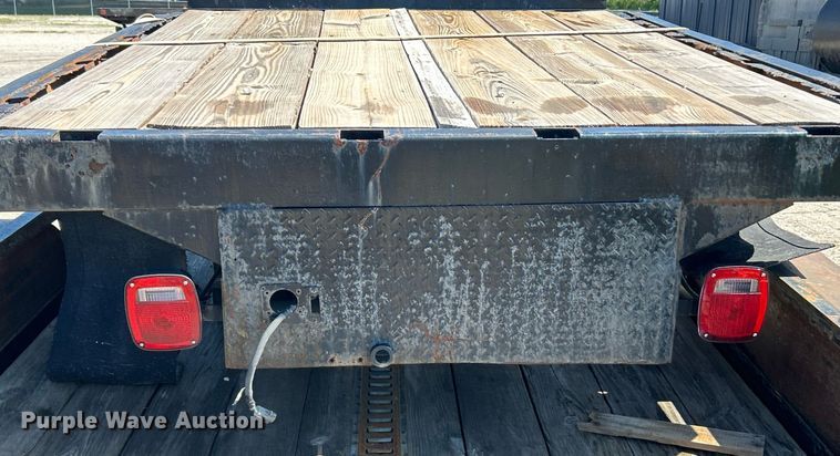 image for item EK2955 Flatbed pickup truck bed