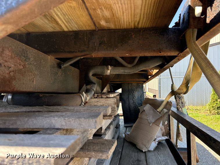 image for item EK2955 Flatbed pickup truck bed