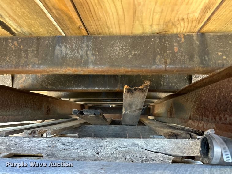 image for item EK2955 Flatbed pickup truck bed