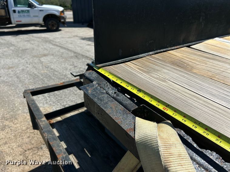 image for item EK2955 Flatbed pickup truck bed