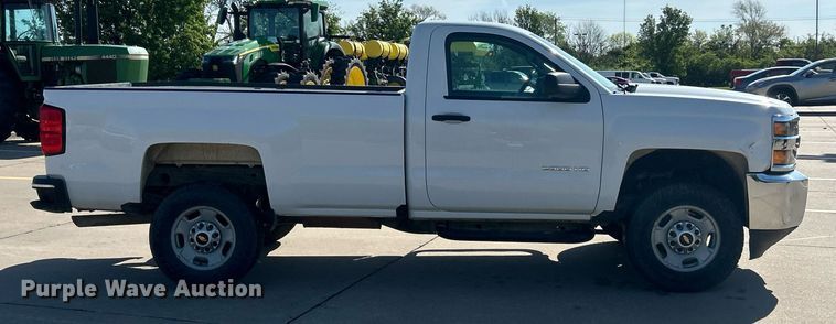 image for item EK2957 2018 Chevrolet Silverado 2500HD pickup truck